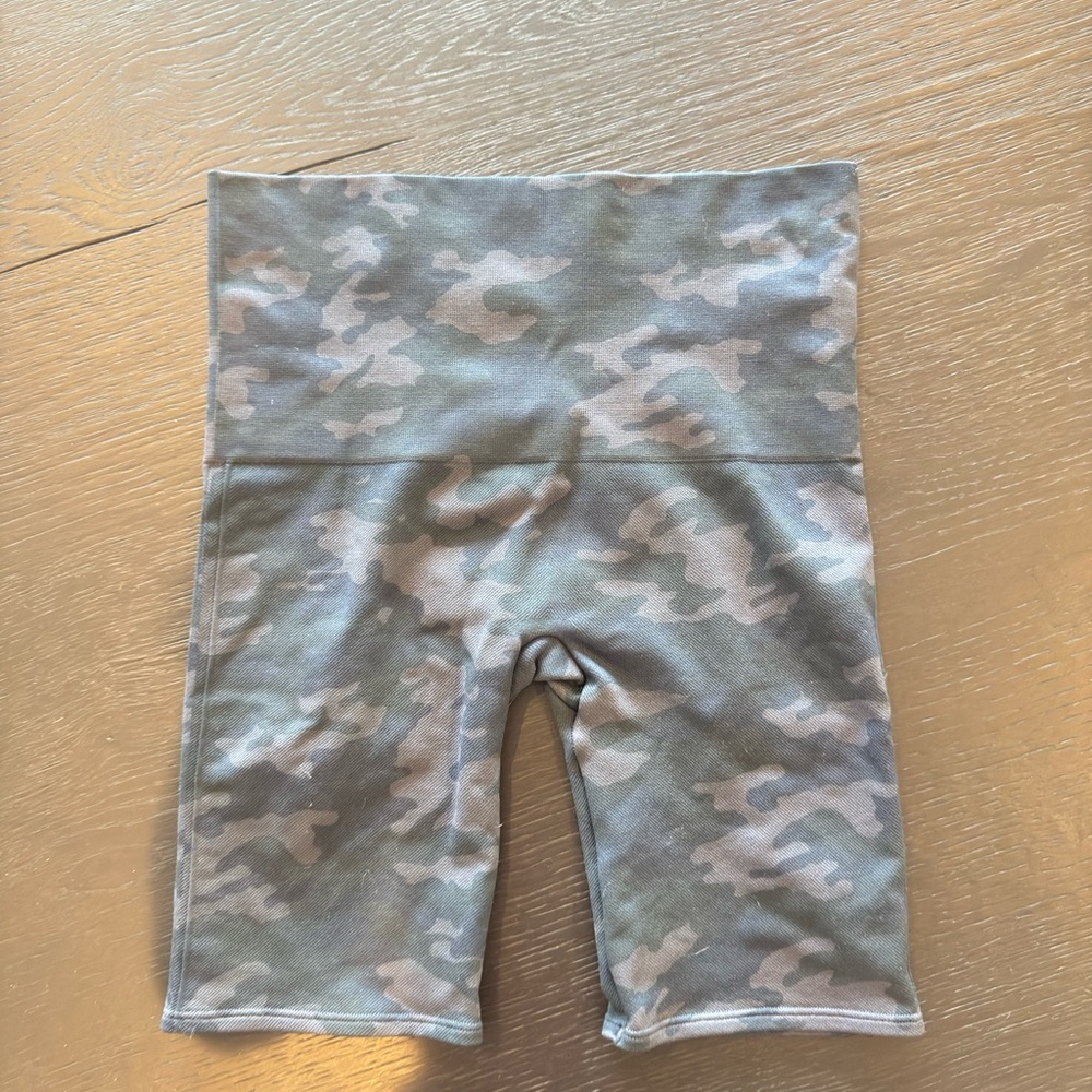 Spanx Camouflage Print Shorts